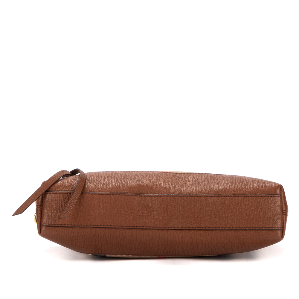 Burberry Glam Baguette Links - Picture 7 of 10